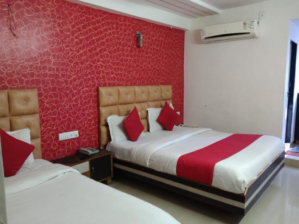 Hotel Anjali Palace Ahmedabad Exterior photo